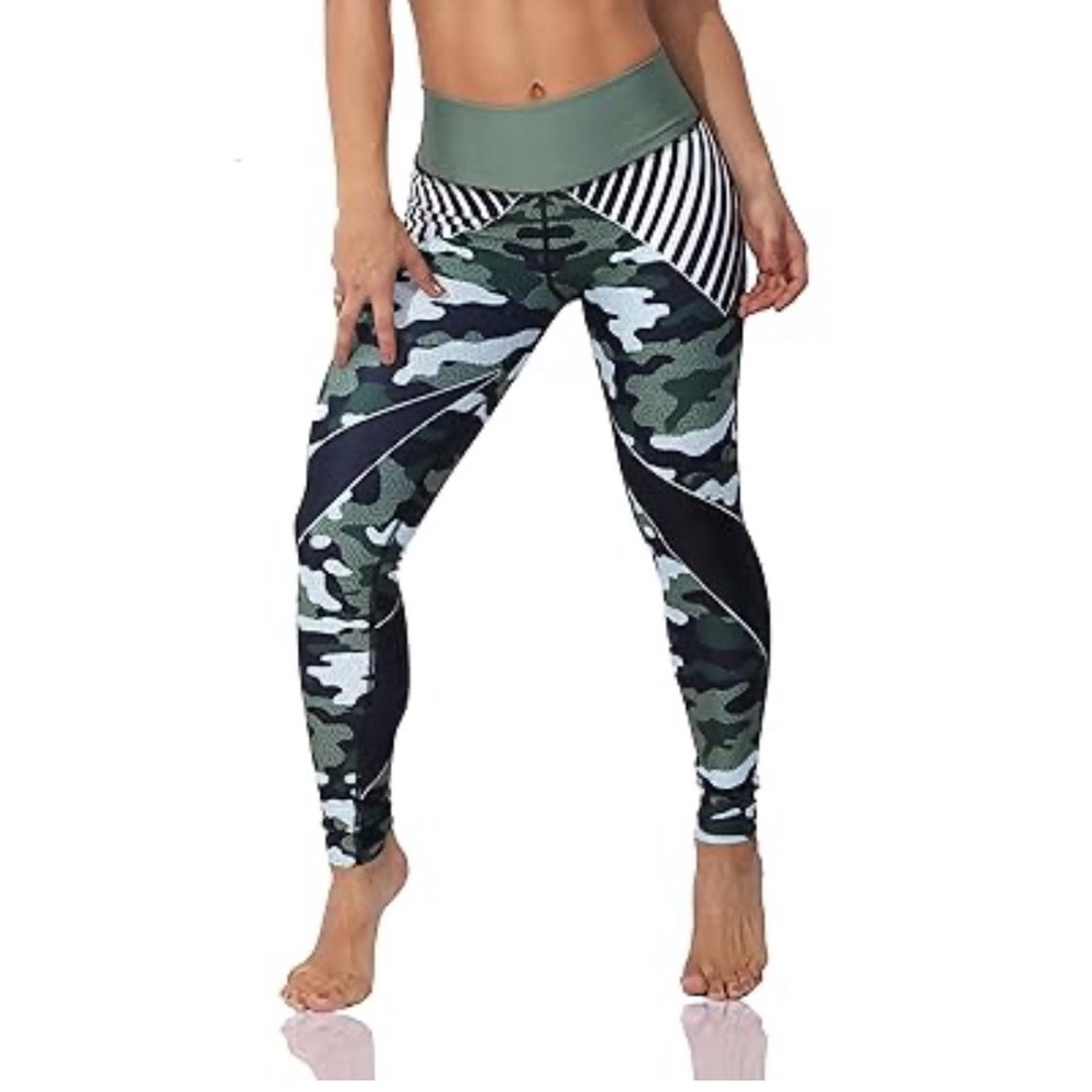 CIMA ACTIVEWEAR Colombian Black Stripe Green Camouflage Leggings 0/s
